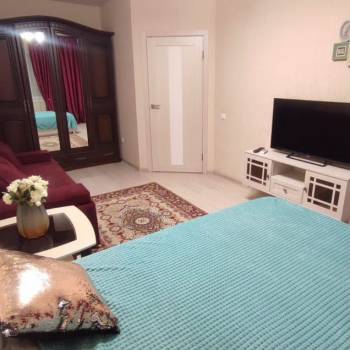 Сдается 1-комнатная квартира, 42 м²