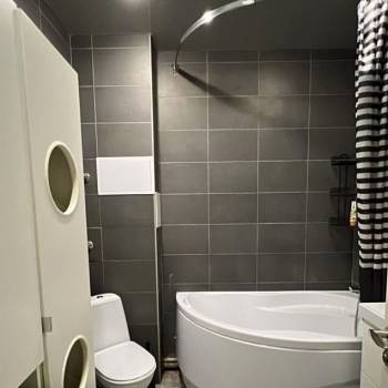 Сдается 1-комнатная квартира, 42 м²