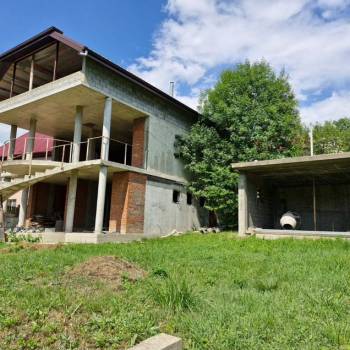 Продается Дом, 200 м²