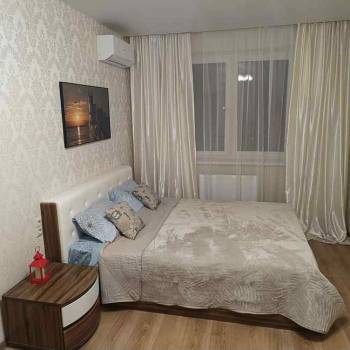 Сдается 1-комнатная квартира, 38 м²