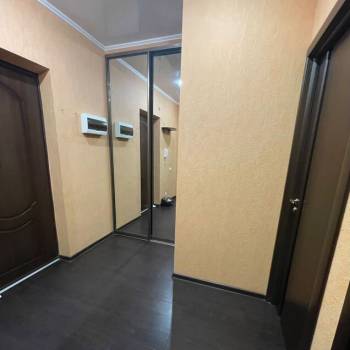 Сдается 1-комнатная квартира, 49 м²