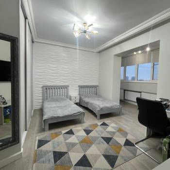 Продается 3-х комнатная квартира, 114 м²