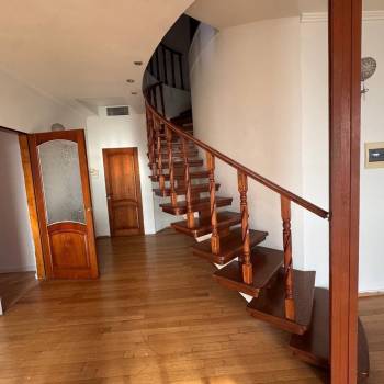 Продается Дом, 555 м²