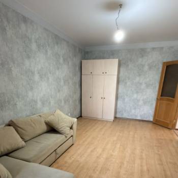 Сдается 1-комнатная квартира, 50 м²