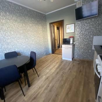 Продается 1-комнатная квартира, 40 м²