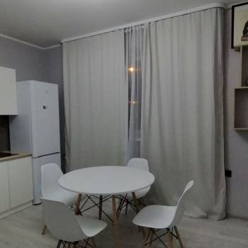 Продается 1-комнатная квартира, 37 м²
