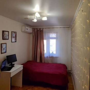 Продается 3-х комнатная квартира, 57 м²