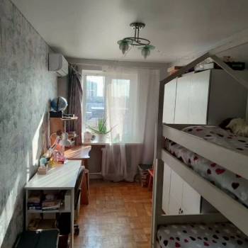 Продается 3-х комнатная квартира, 57 м²