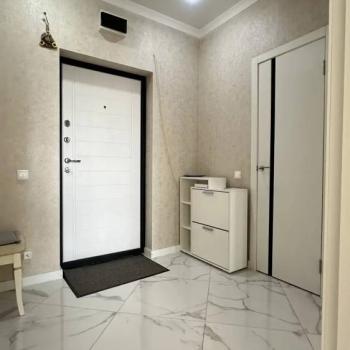 Продается 1-комнатная квартира, 42 м²
