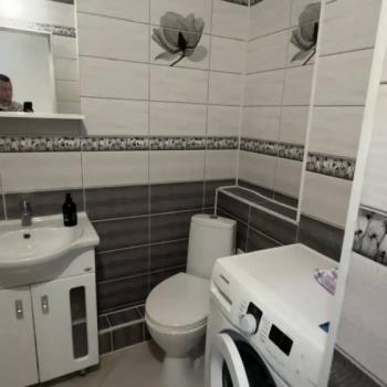 Продается 1-комнатная квартира, 42 м²
