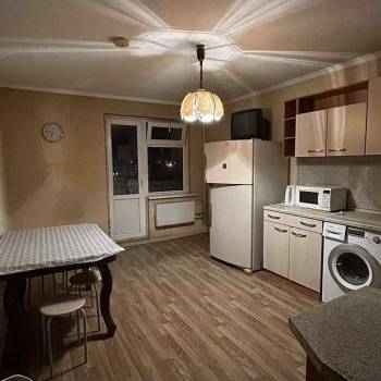 Сдается 2-х комнатная квартира, 60 м²