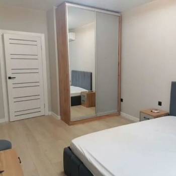 Сдается 1-комнатная квартира, 42 м²