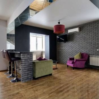 Продается 2-х комнатная квартира, 94 м²