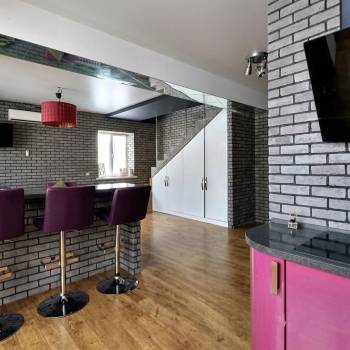 Продается 2-х комнатная квартира, 94 м²