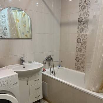 Сдается 2-х комнатная квартира, 58 м²
