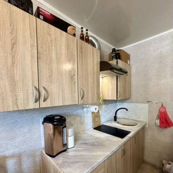 Продается 1-комнатная квартира, 28 м²