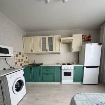 Сдается 1-комнатная квартира, 38 м²