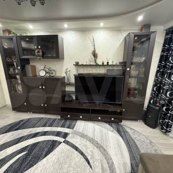 Продается Многокомнатная квартира, 81,4 м²