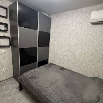 Продается Многокомнатная квартира, 81,4 м²