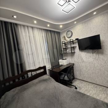 Продается Многокомнатная квартира, 81,4 м²