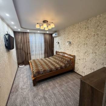 Продается Многокомнатная квартира, 81,4 м²