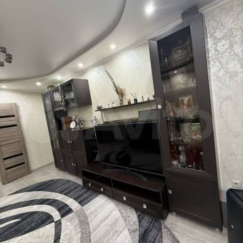 Продается Многокомнатная квартира, 81,4 м²