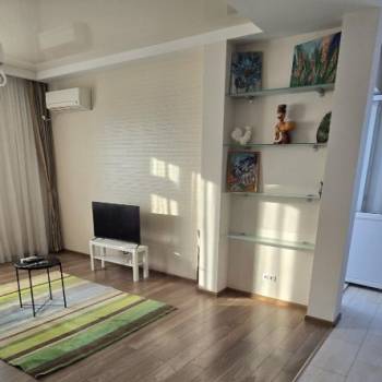 Сдается 2-х комнатная квартира, 70 м²