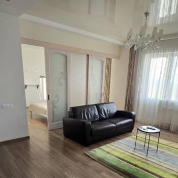 Сдается 2-х комнатная квартира, 70 м²