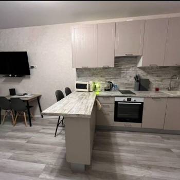 Сдается 1-комнатная квартира, 42 м²