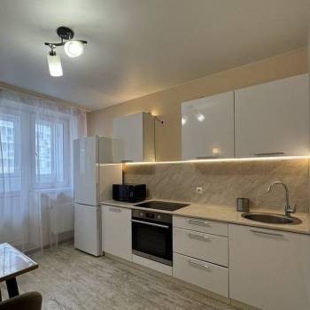 Сдается 1-комнатная квартира, 39,8 м²