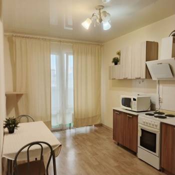 Сдается 1-комнатная квартира, 41,8 м²