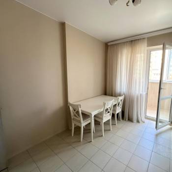 Сдается 1-комнатная квартира, 50 м²