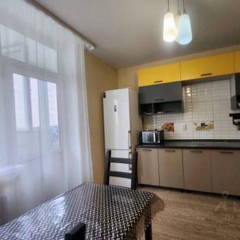 Сдается 1-комнатная квартира, 39 м²