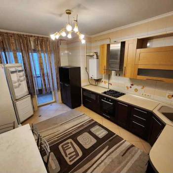 Сдается 2-х комнатная квартира, 72 м²