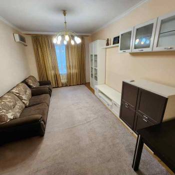 Сдается 2-х комнатная квартира, 72 м²