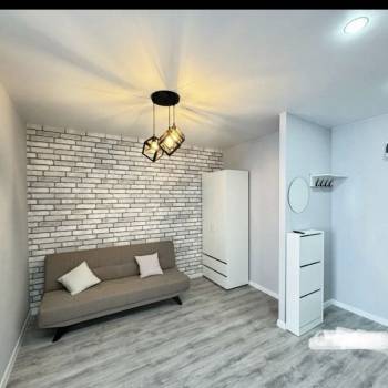 Продается 1-комнатная квартира, 35 м²