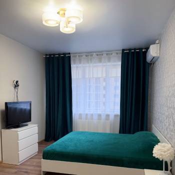 Сдается 1-комнатная квартира, 37 м²