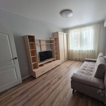 Сдается 1-комнатная квартира, 42,4 м²