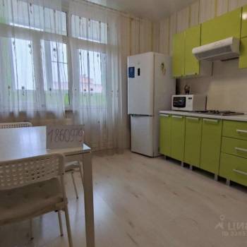 Сдается 1-комнатная квартира, 40 м²
