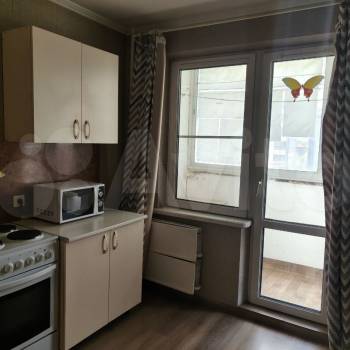Сдается 1-комнатная квартира, 38 м²