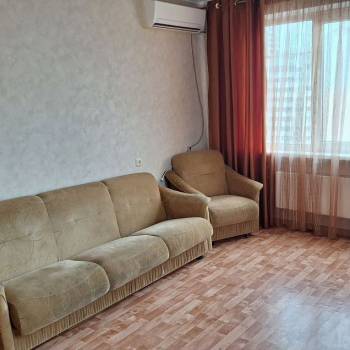 Сдается 2-х комнатная квартира, 60 м²