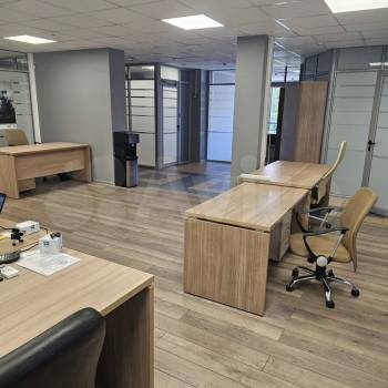 Сдается Офис, 422 м²