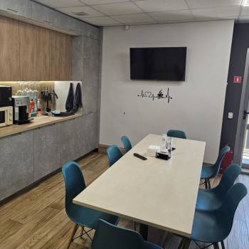 Сдается Офис, 422 м²