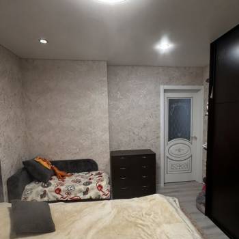 Продается 1-комнатная квартира, 33 м²