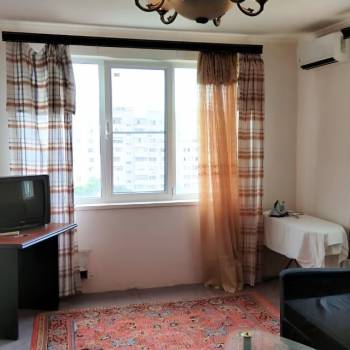Продается 1-комнатная квартира, 40 м²