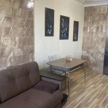 Продается 1-комнатная квартира, 40 м²