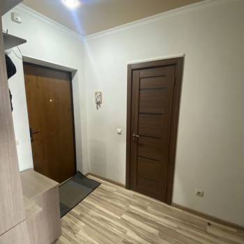 Продается 1-комнатная квартира, 40 м²