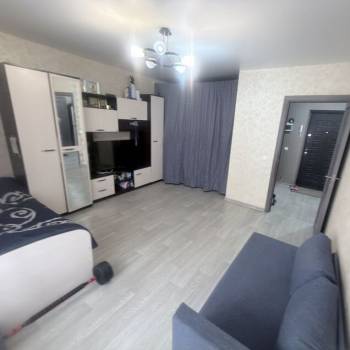 Продается 1-комнатная квартира, 40 м²