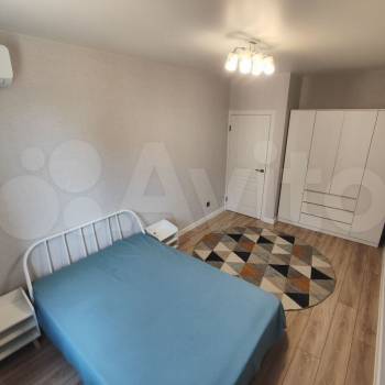 Сдается 1-комнатная квартира, 38 м²