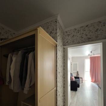 Продается 1-комнатная квартира, 41 м²